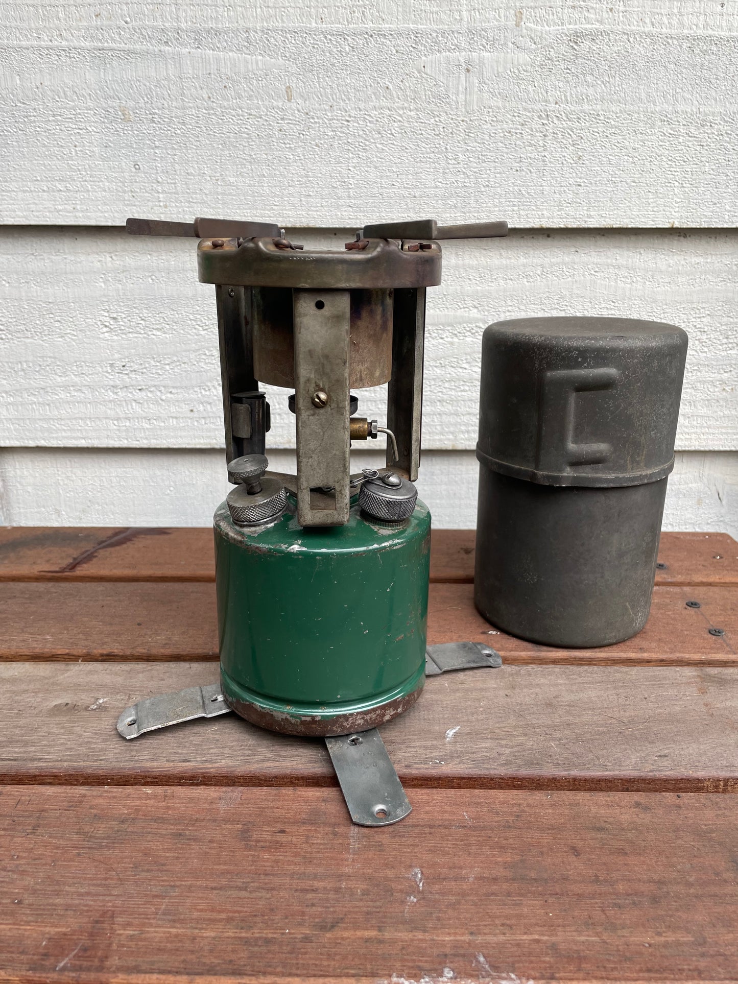 1942's COLEMAN520 GI POCKET STOVE