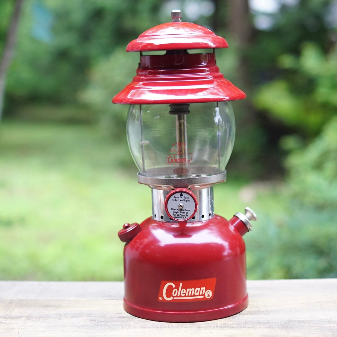 Museum-Quality！             1962 /1Coleman 200A Burgundy