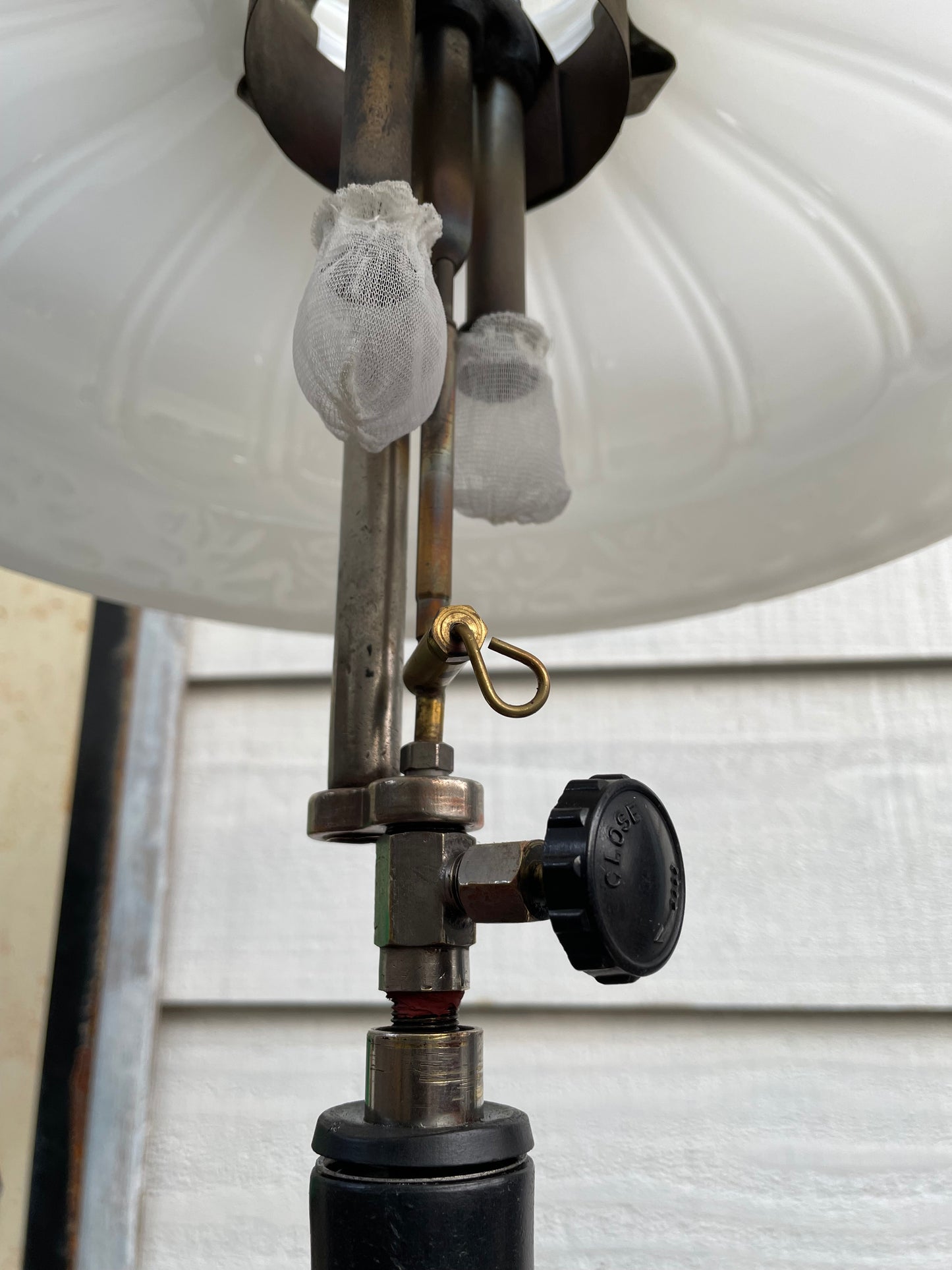 1929/12 COLEMAN Quick-Lite CQ Lamp & 329 Shade