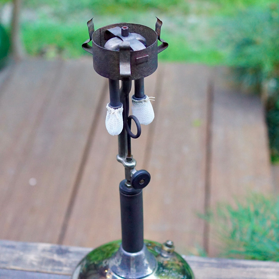 1917's COLEMAN CQ Lamp early model