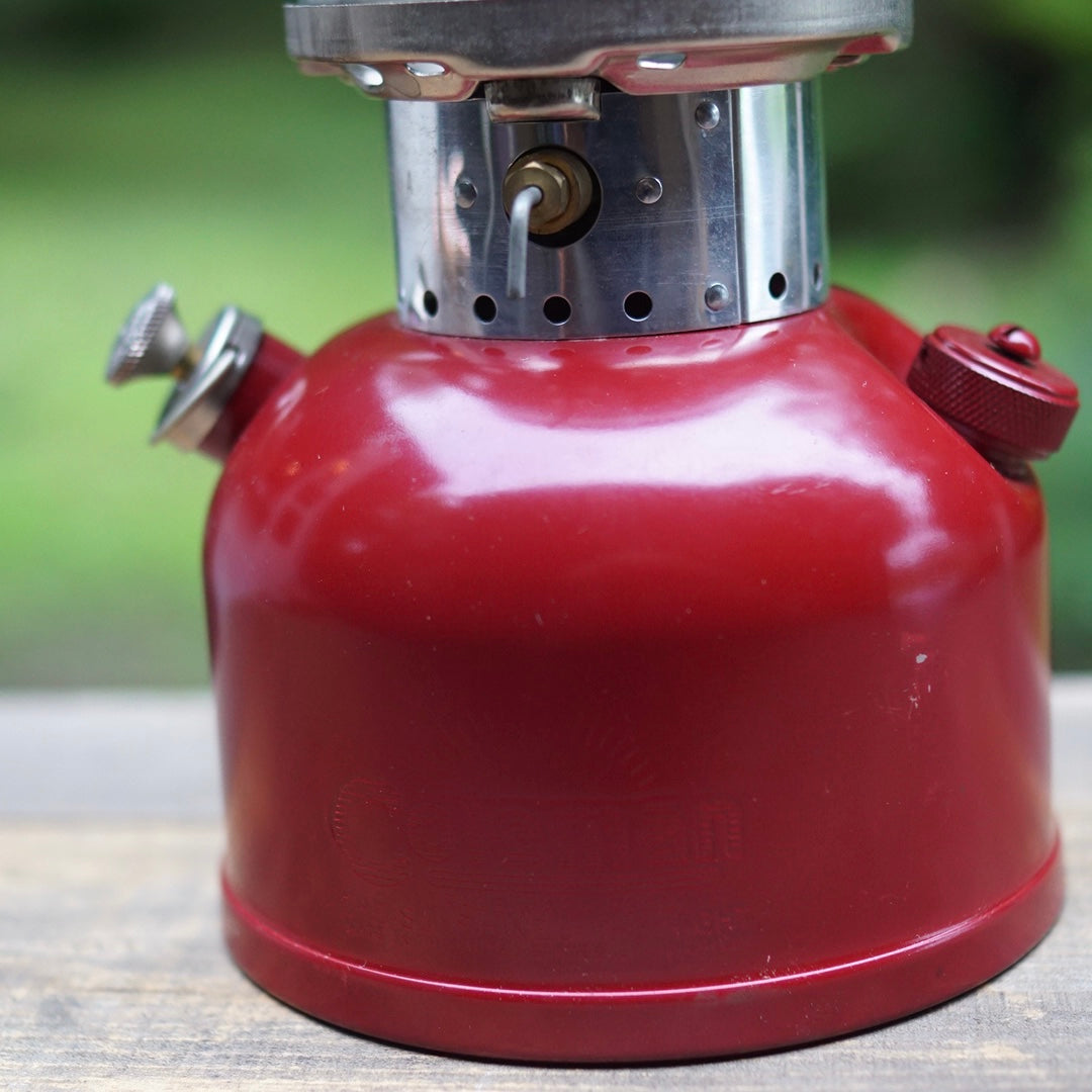Museum-Quality！             1962 /1Coleman 200A Burgundy