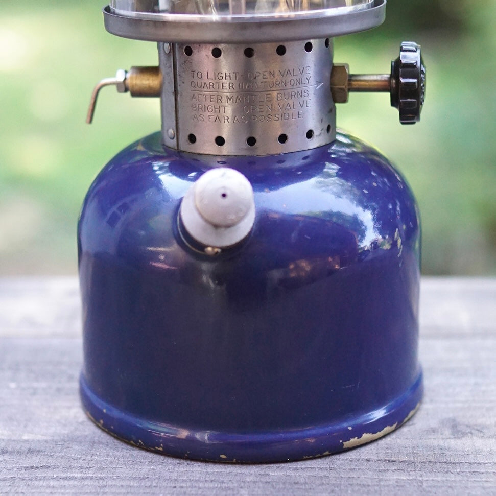 1940's COLEMAN 243A