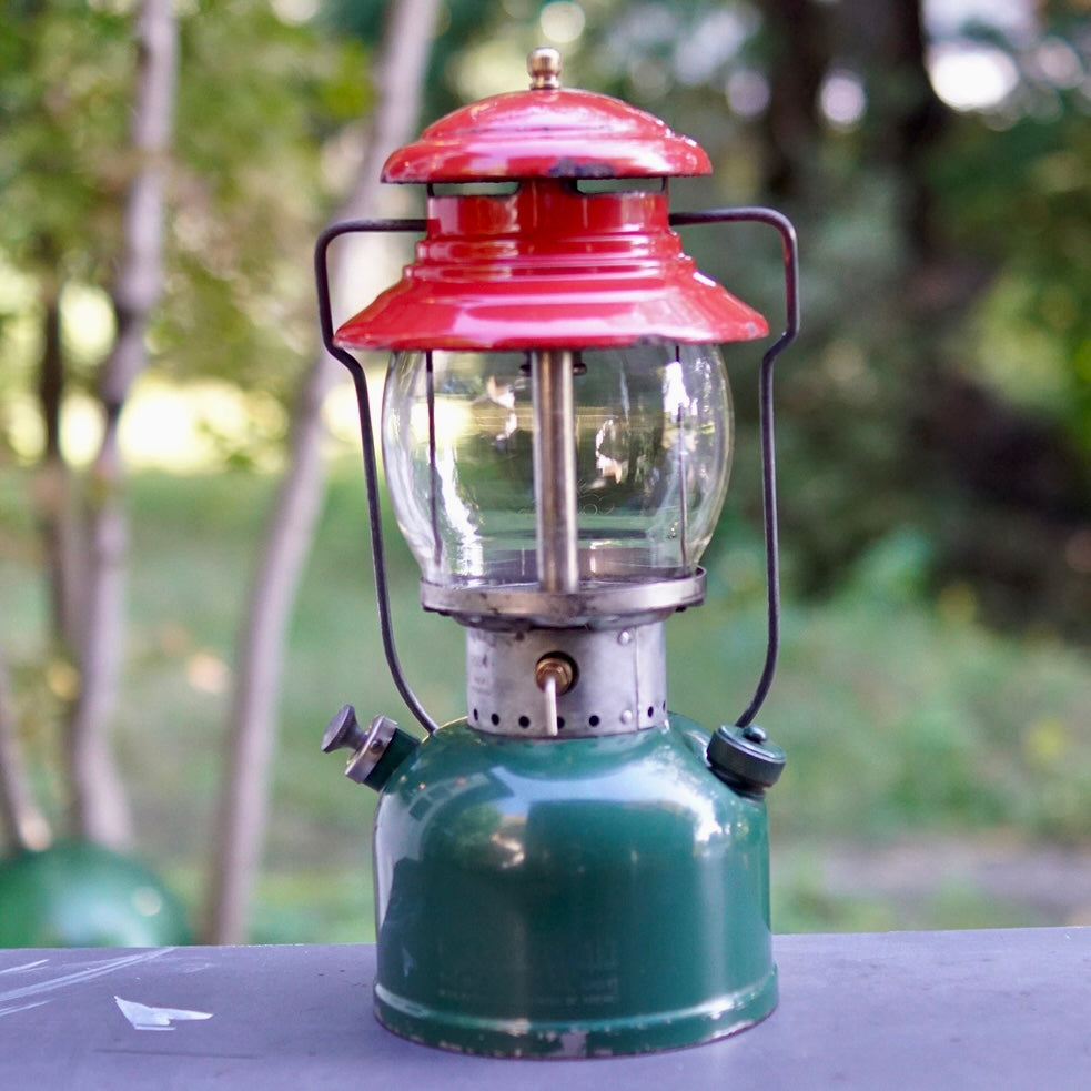 1951/8 COLEMAN 200A Christmas