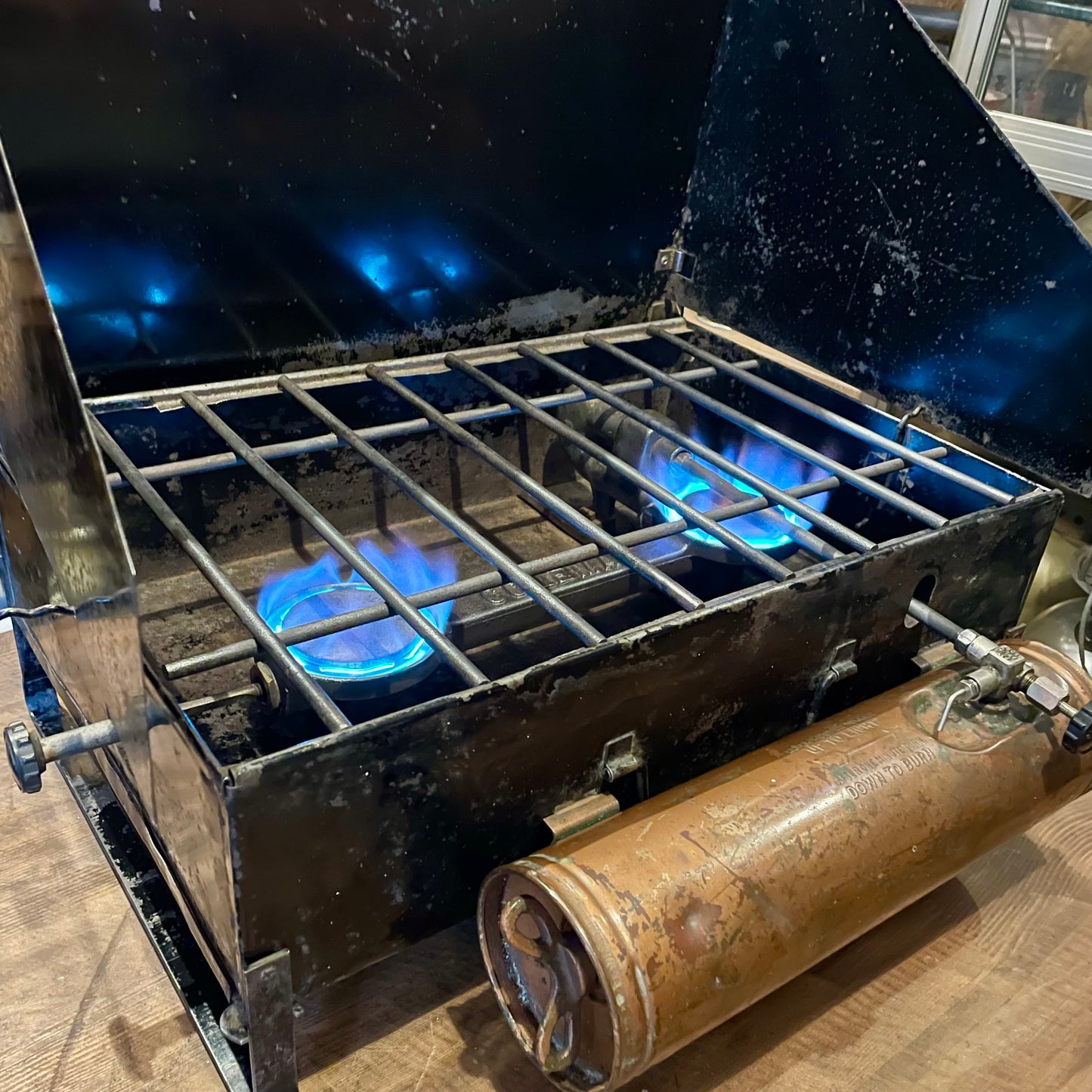 1930's COLEMAN 6F ?       Two Burner Stove