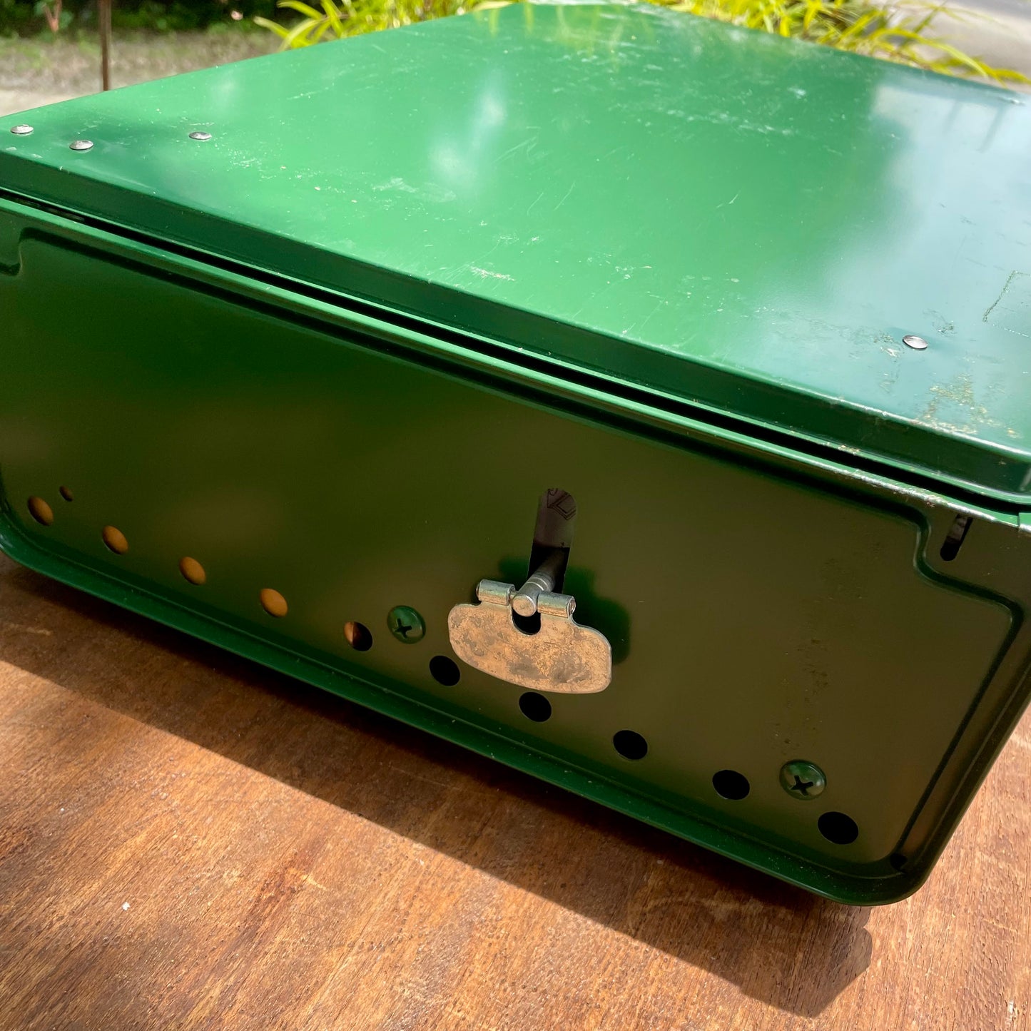 NOS! 1977/6 COLEMAN 425E Two Burner Stove