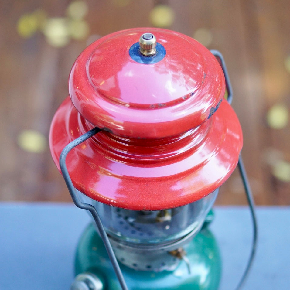 1951/8 COLEMAN 200A Christmas