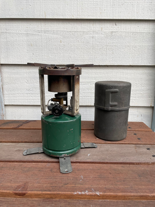 1942's COLEMAN520 GI POCKET STOVE