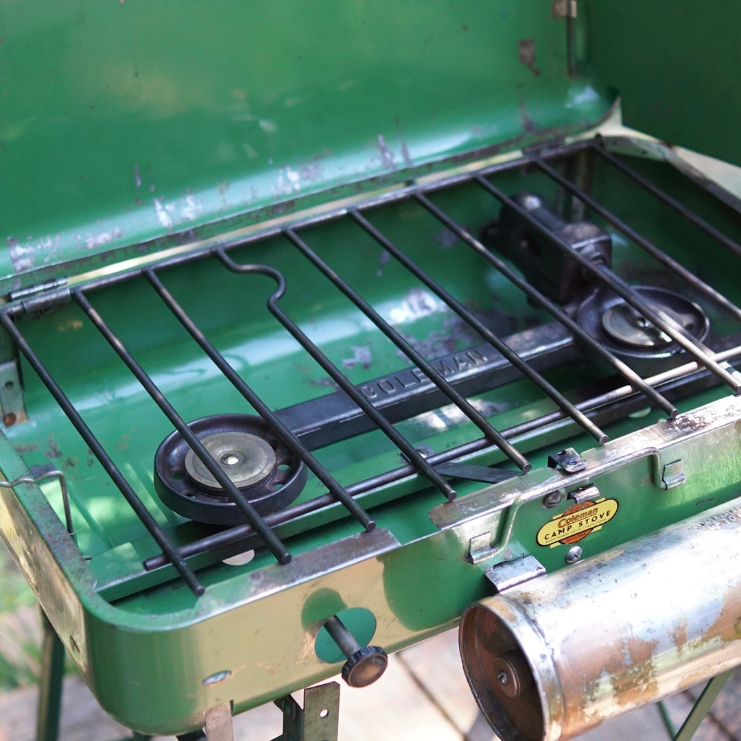 1941's COLEMAN 419         Two Burner Stove