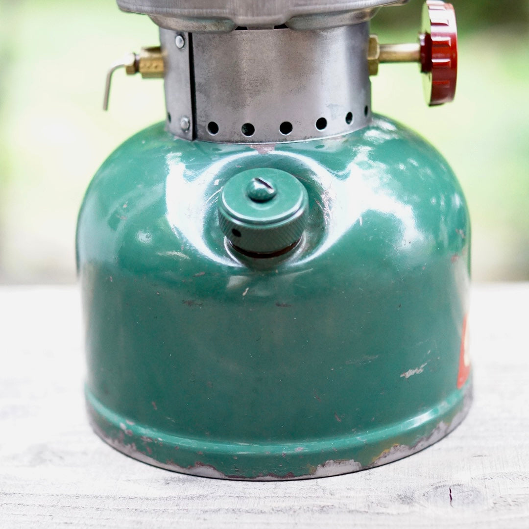 1951/9 COLEMAN 200A Christmas Lantern