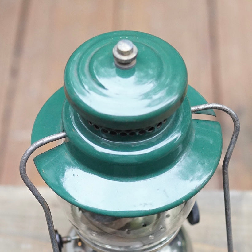 1935/8 COLEMAN 242K Canada Kerosene Lantern