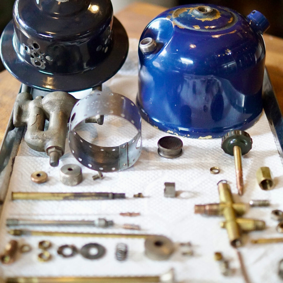 1940's COLEMAN 243A