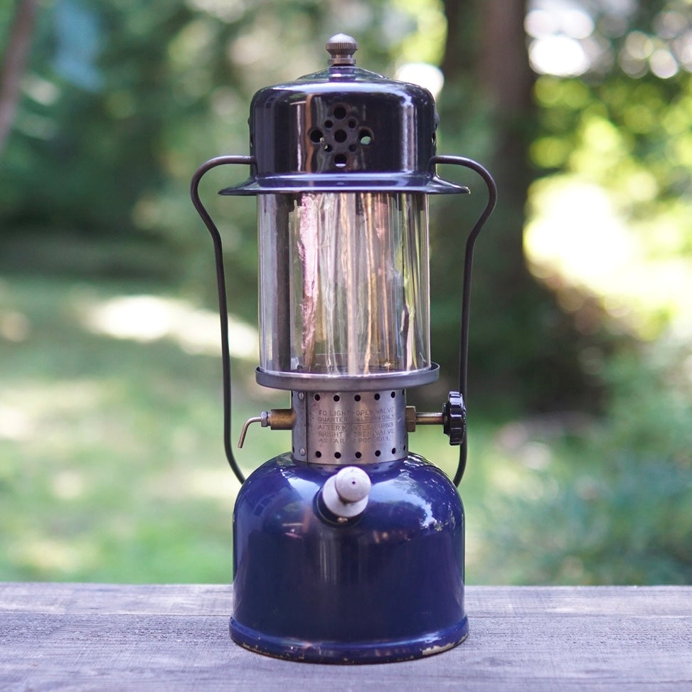 1940's COLEMAN 243A