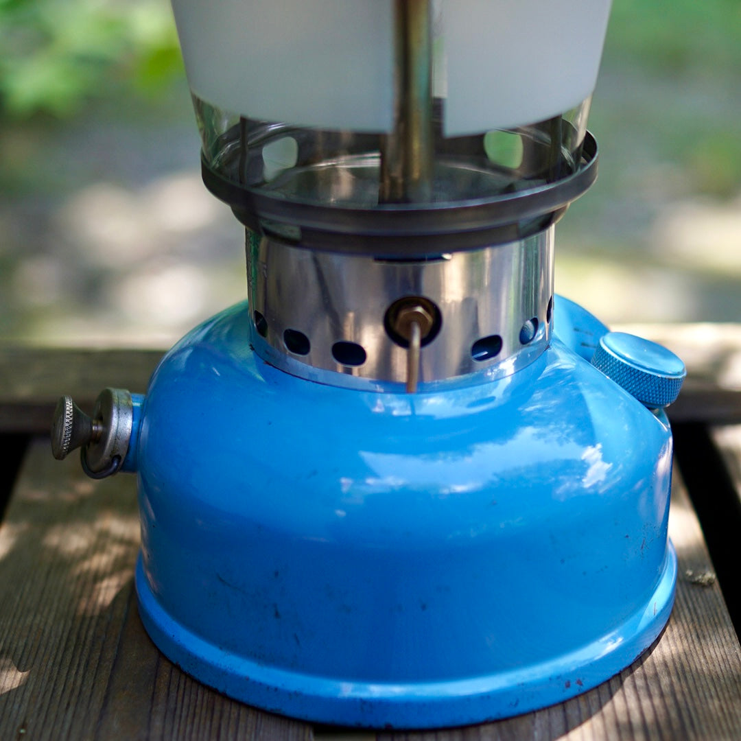 1971/2 SEARS 72215        Single mantle lantern