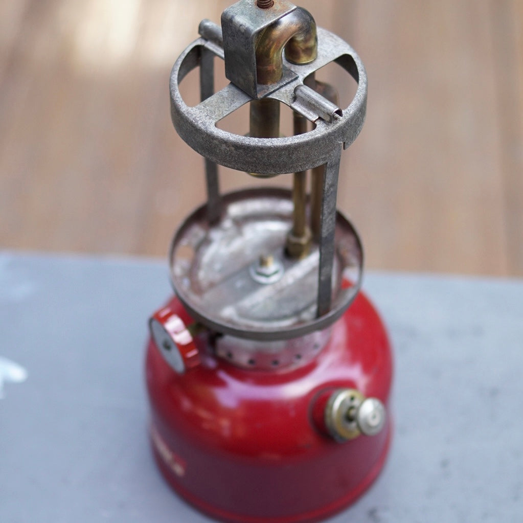 1961/10 COLEMAN 200A Burgundy