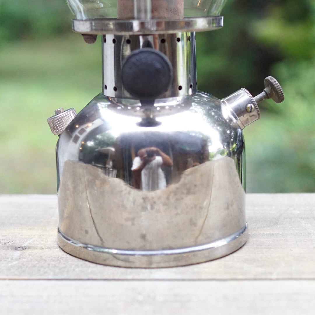 1935/8 COLEMAN 242K Canada Kerosene Lantern