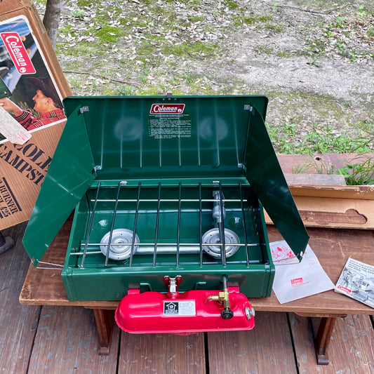 NOS! 1983/9 COLEMAN 425F Two Burner Stove