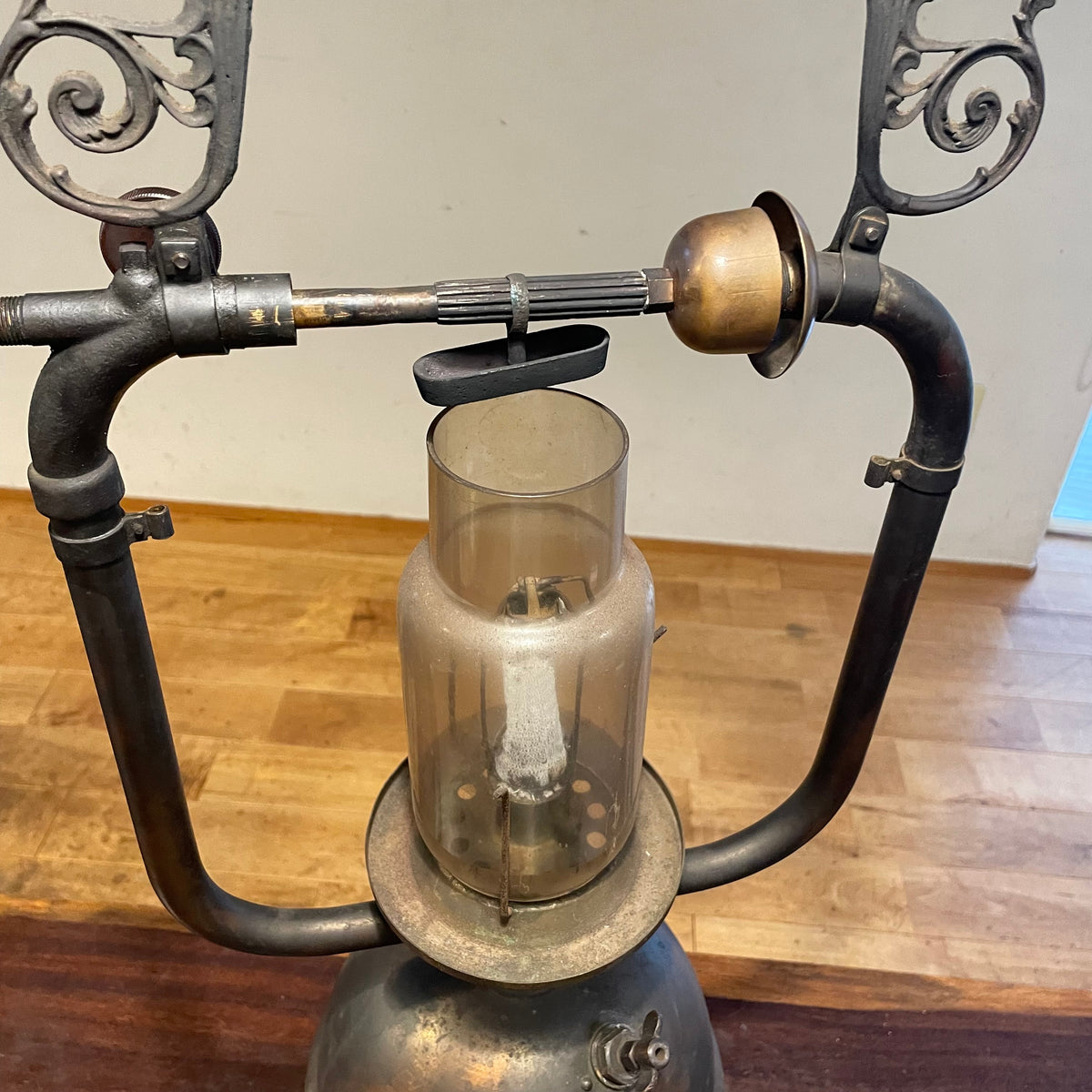 1900's AMERICAN LIGHTING.Co CHICAGO
Arc Lamp