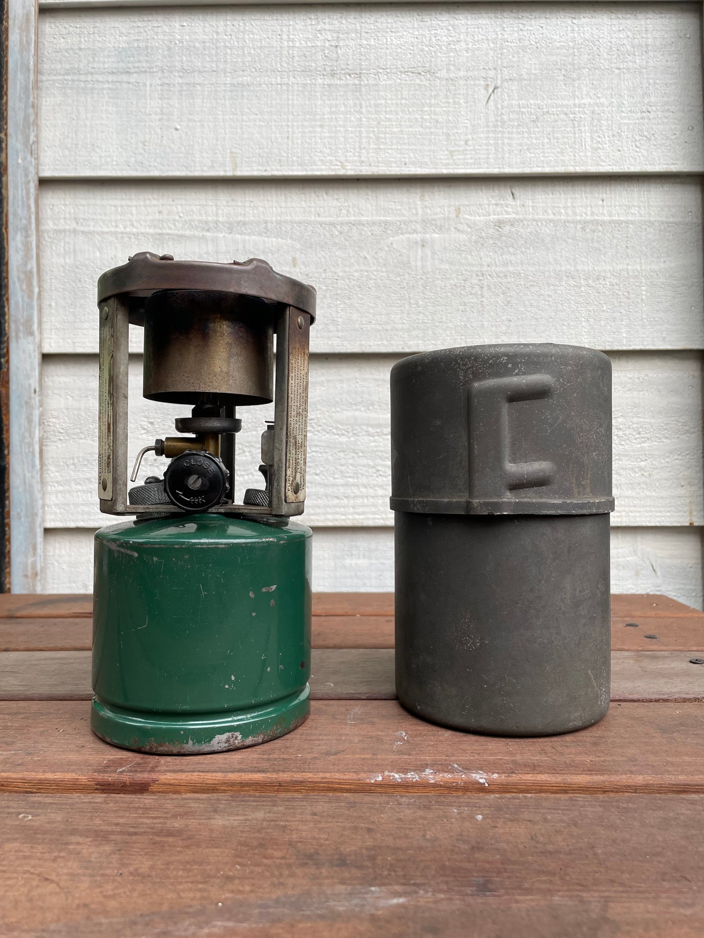 1942's COLEMAN520 GI POCKET STOVE