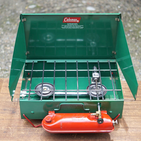 1962's COLEMAN 425C      Two Burner Stove