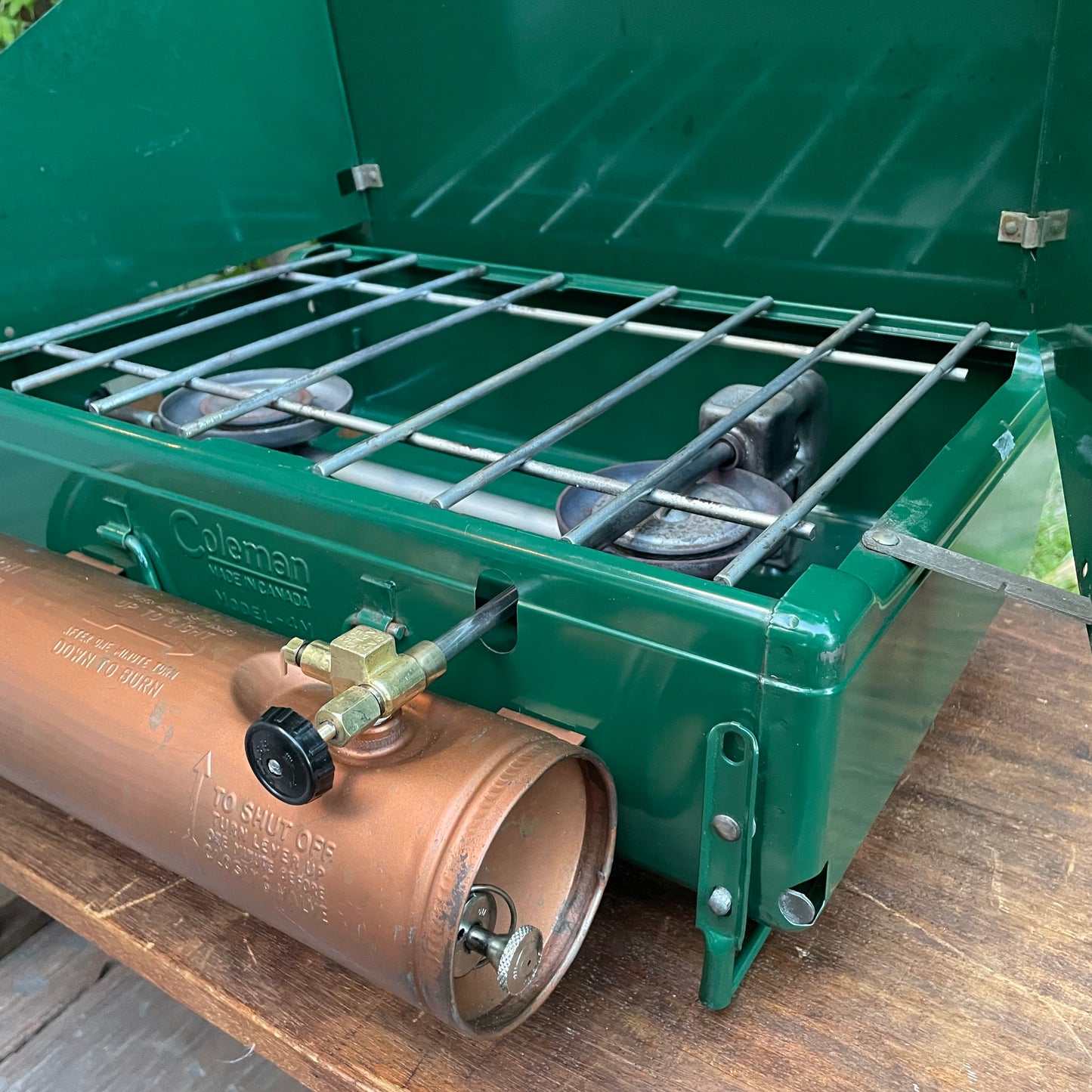 1950's COLEMAN Canada 4M Two Burner Stove