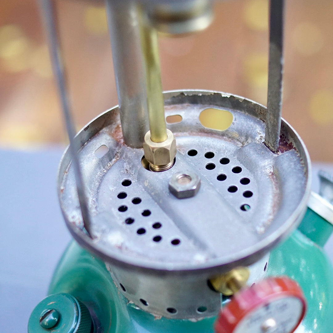 1951/8 COLEMAN 200A Christmas