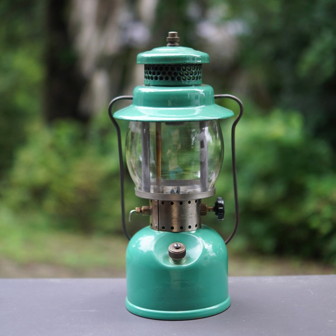 1947/3 COLEMAN 242B Canada Seafoam