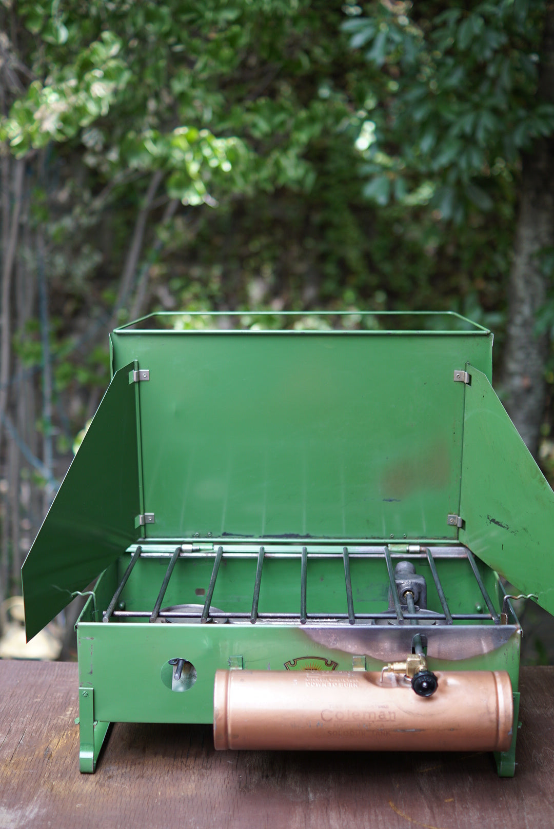 1940's COLEMAN Model 415C two burner stove